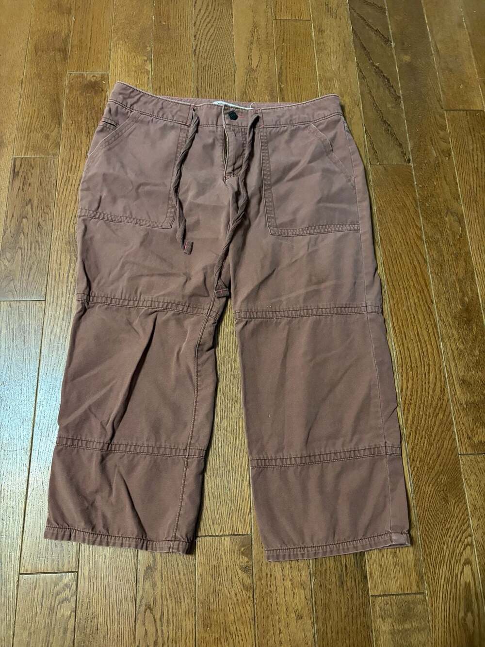 American Eagle Outfitters Brown Capri Pants Size 6
